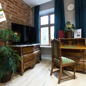 Luxury In The Heart Of The Old Town Апартаменты